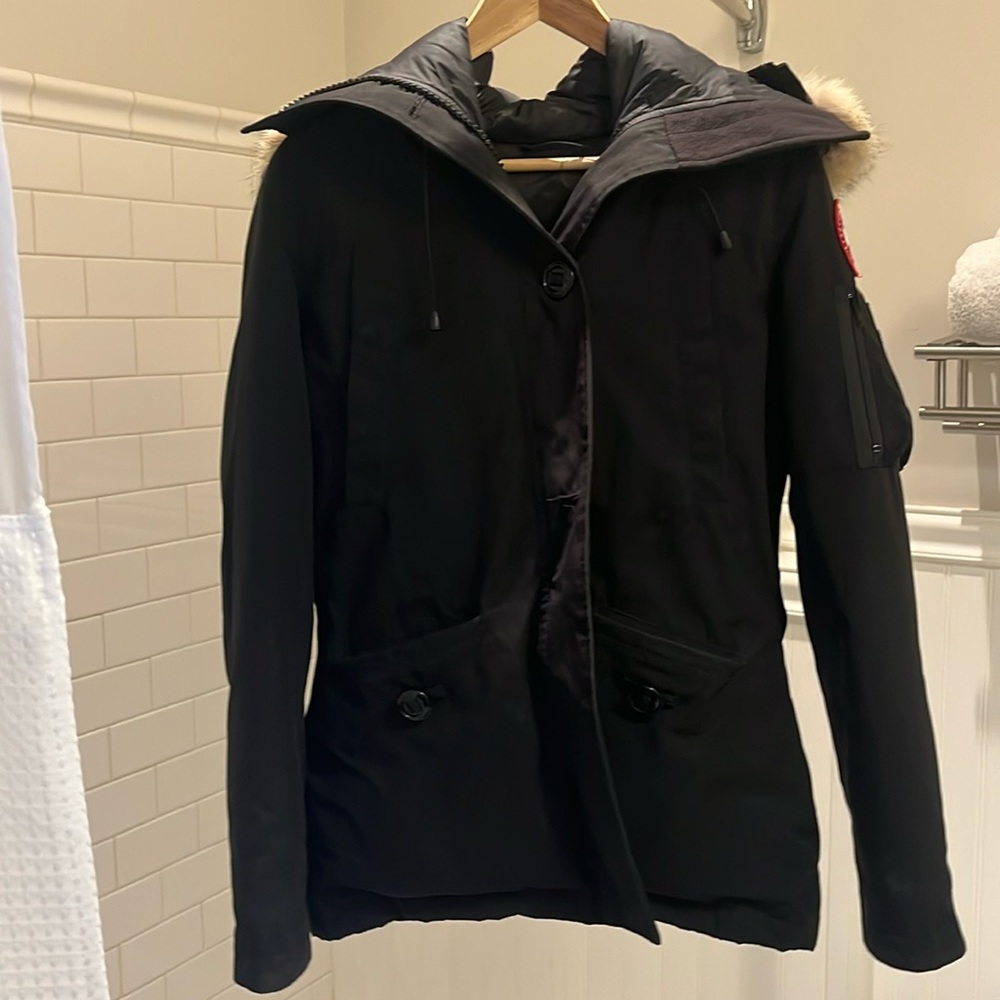 Canada Goose black men’s winter jacket with fur trim